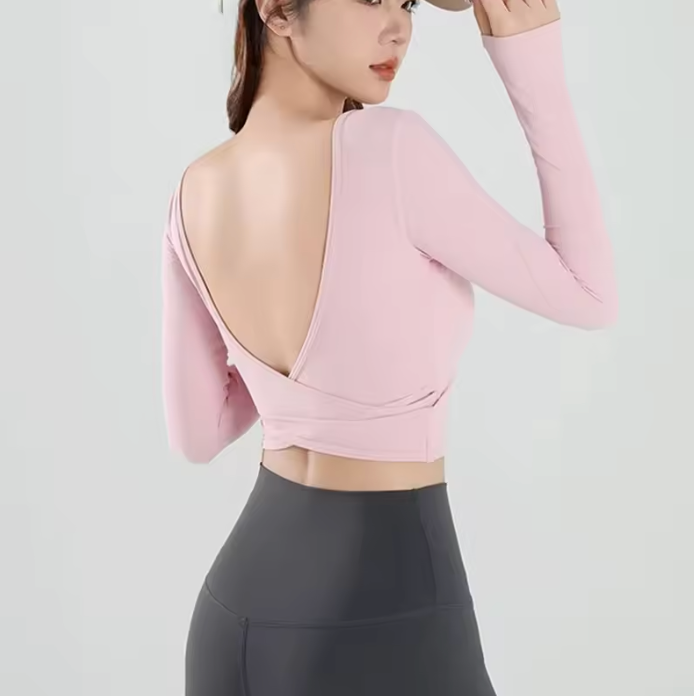 Women's long-sleeve yoga top
