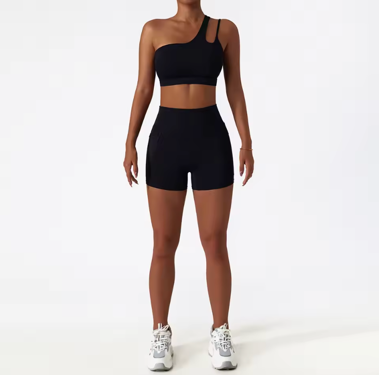 Asymmetry Yoga Set – Flow with Confidence