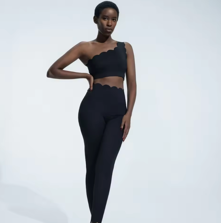 Wave Flow Yoga Set – Grace in Every Curve